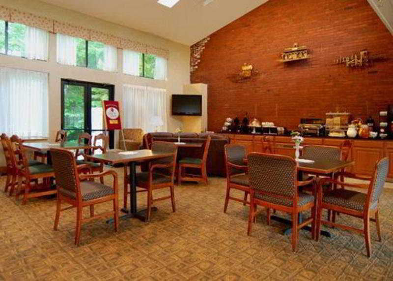 Comfort Suites South Burlington Near University エクステリア 写真