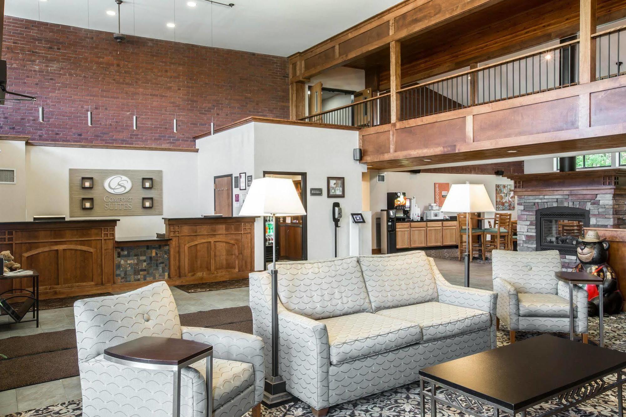 Comfort Suites South Burlington Near University エクステリア 写真